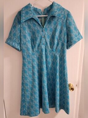 Vintage, Homemade Turquoise Blue Short-Sleeve Floral Dress, M